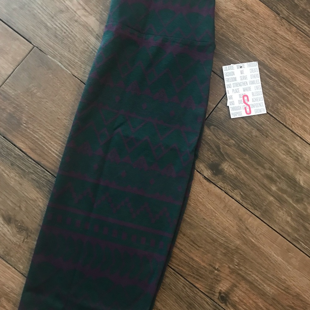 LulaRoe Cassie Small NWT